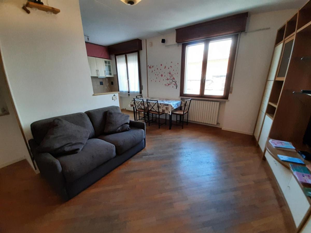 Apartament Casa Cavour Pesaro Zewnętrze zdjęcie
